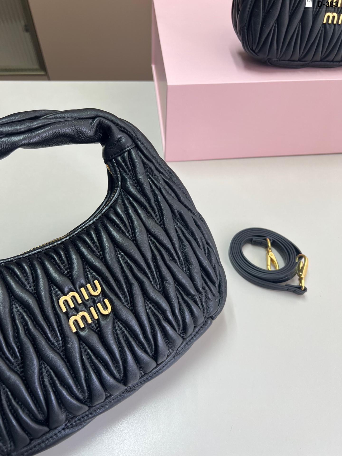 26047-miumiu-36.99$ gallery