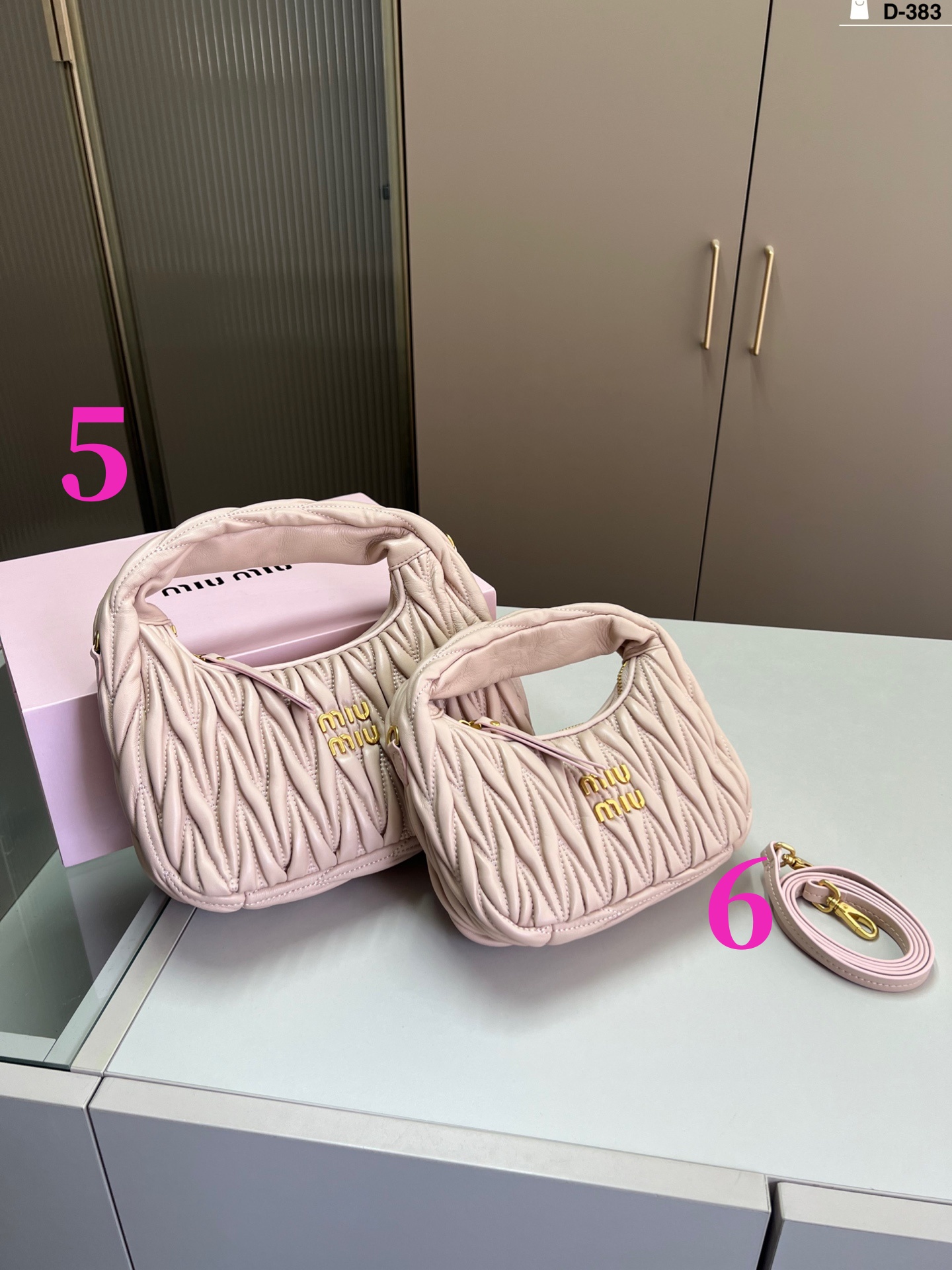 26047-miumiu-36.99$ gallery