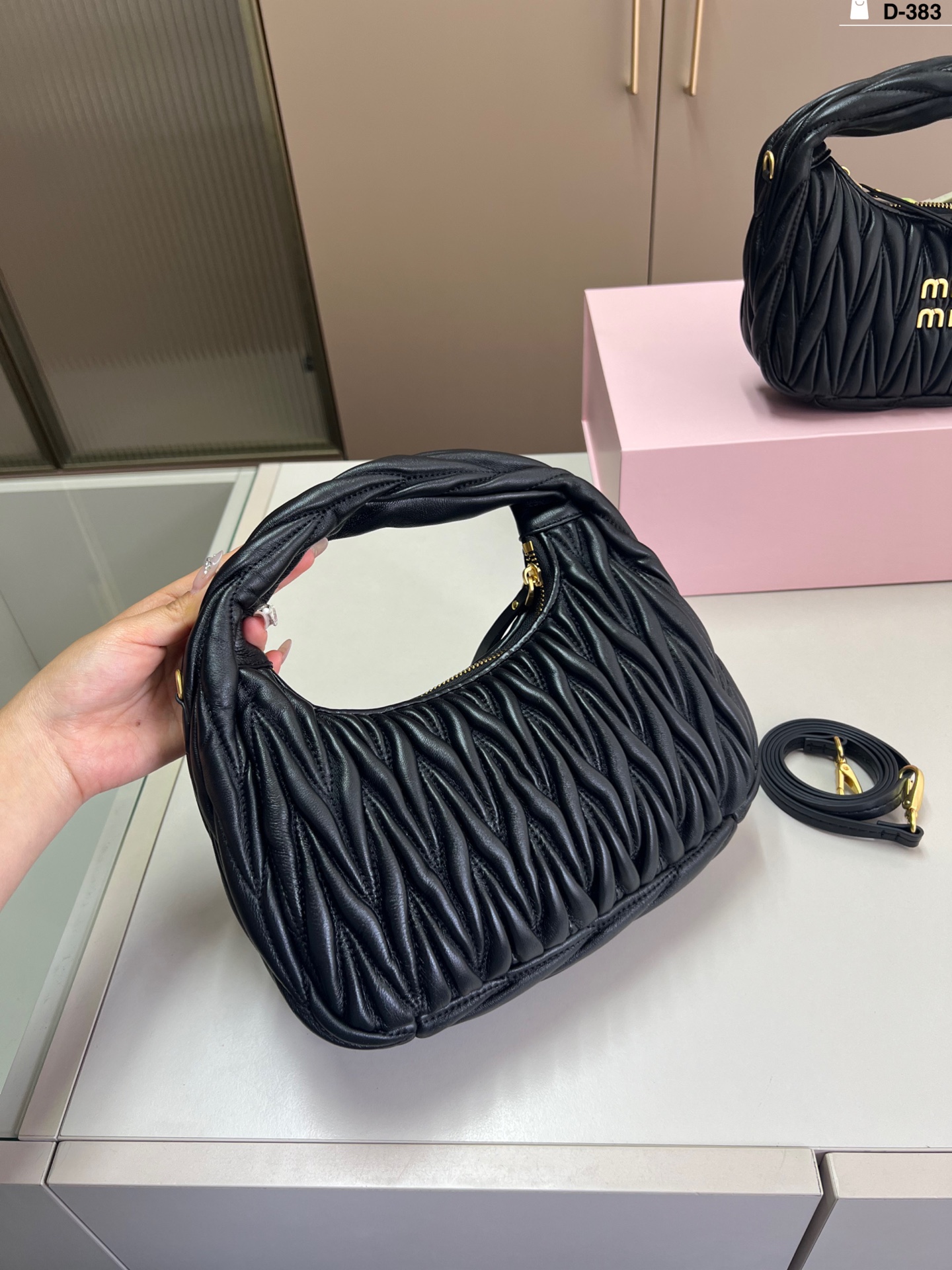 26047-miumiu-36.99$ gallery