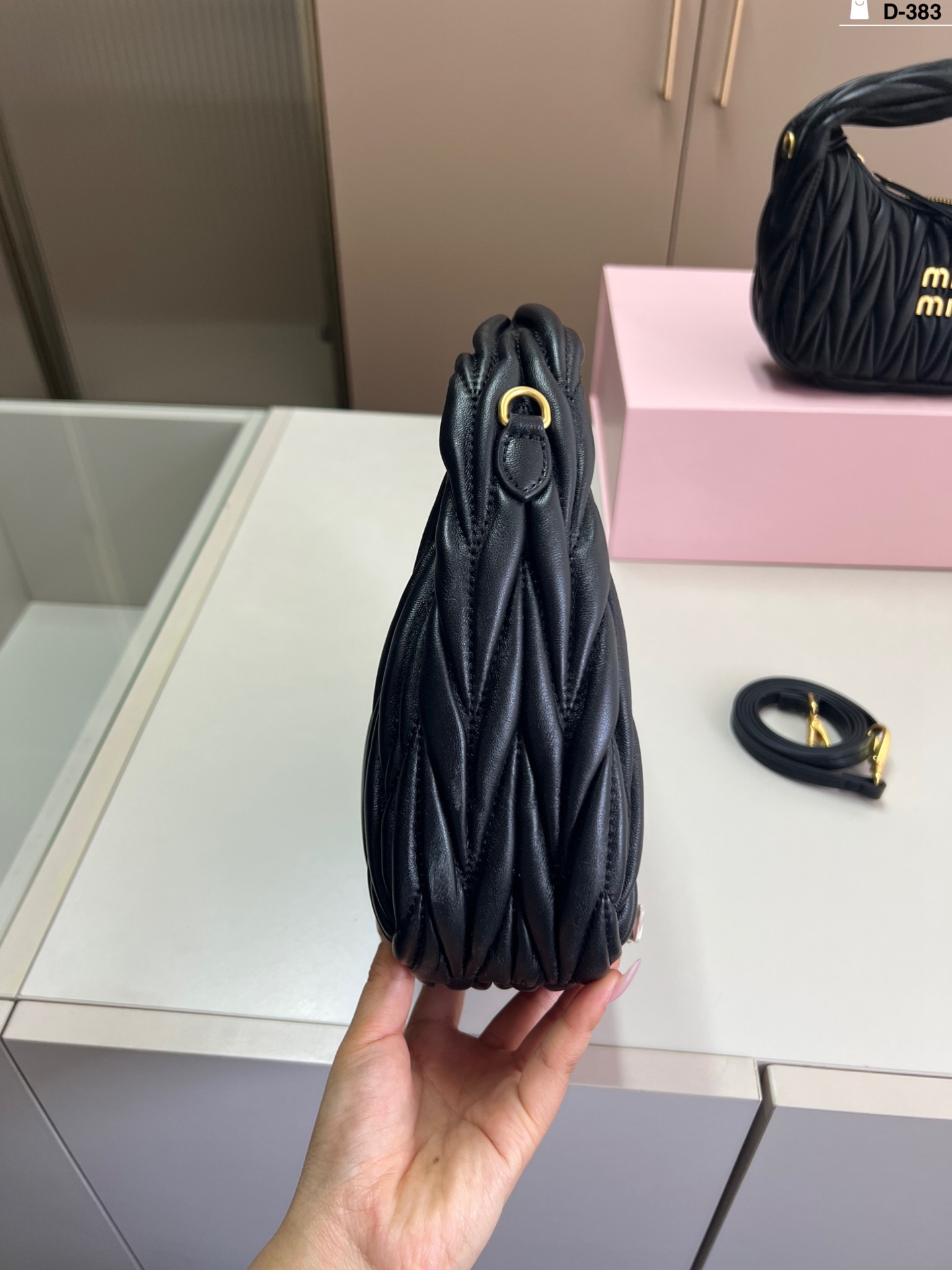 26047-miumiu-36.99$ gallery