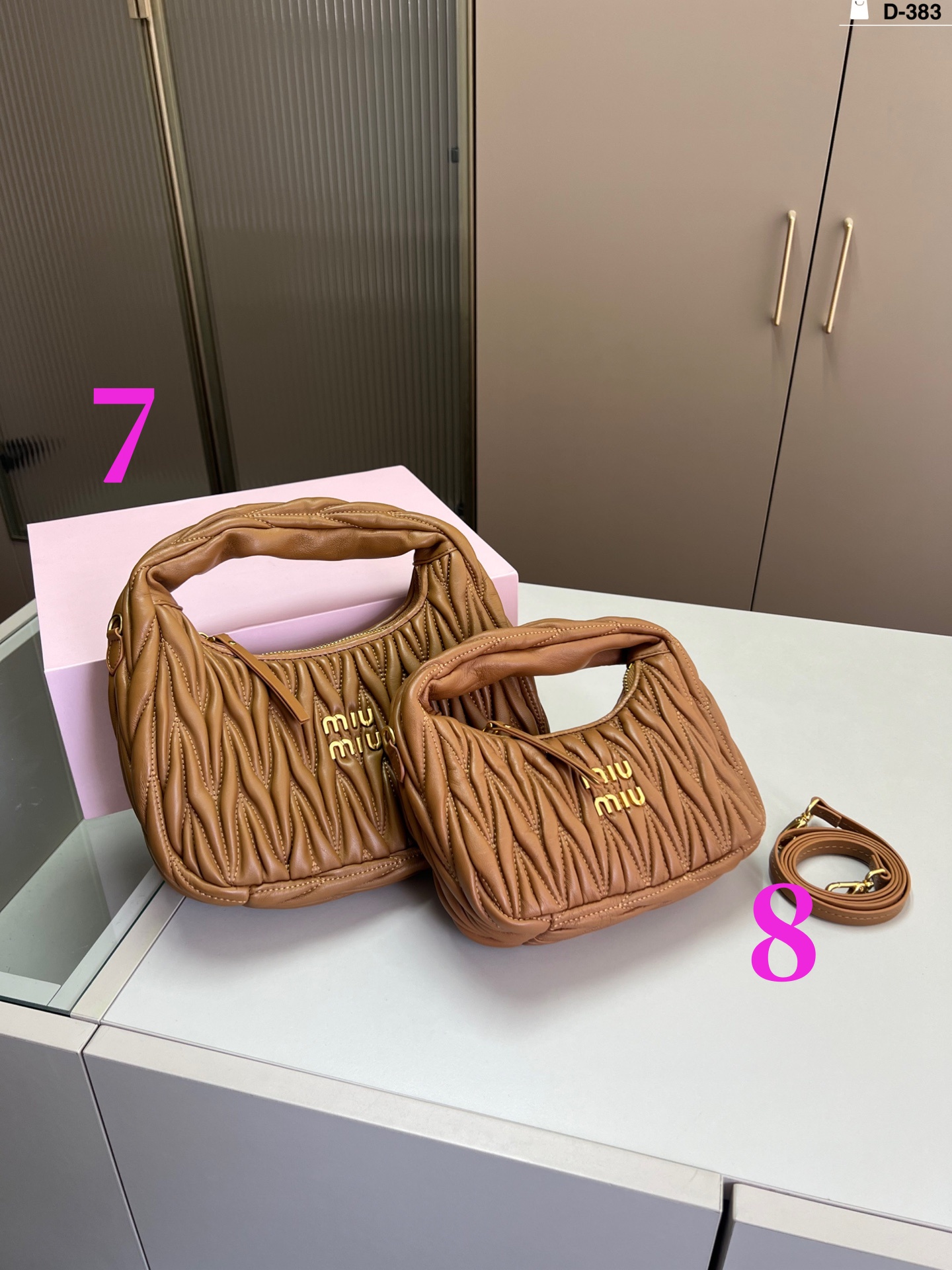 26047-miumiu-36.99$ gallery