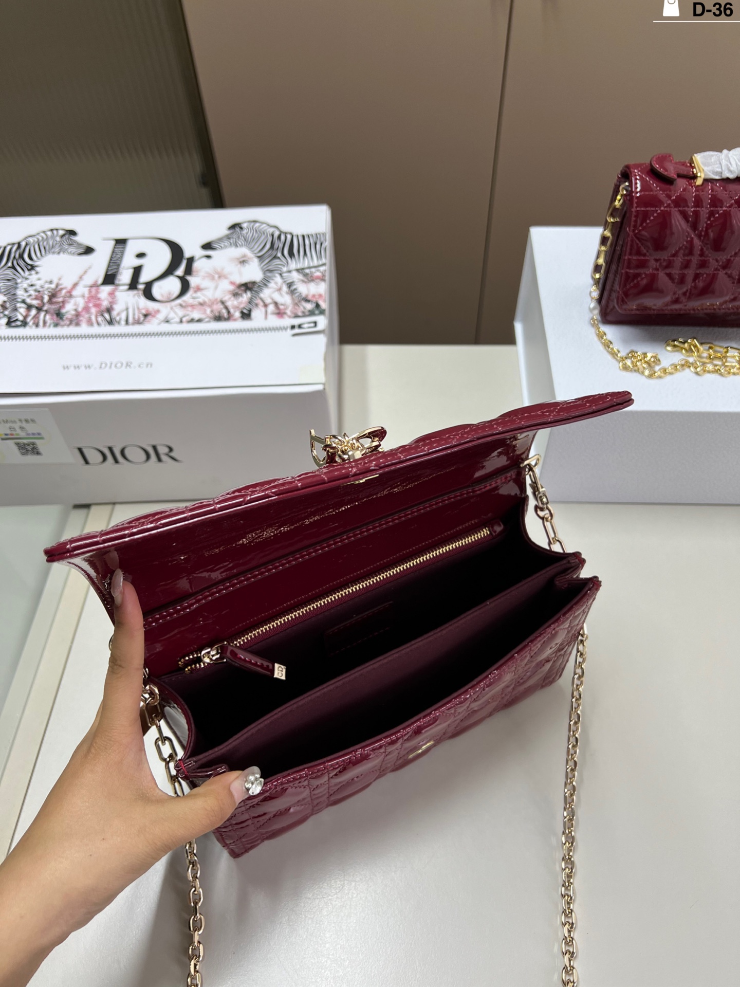 26048-DIOR-36.99$ gallery