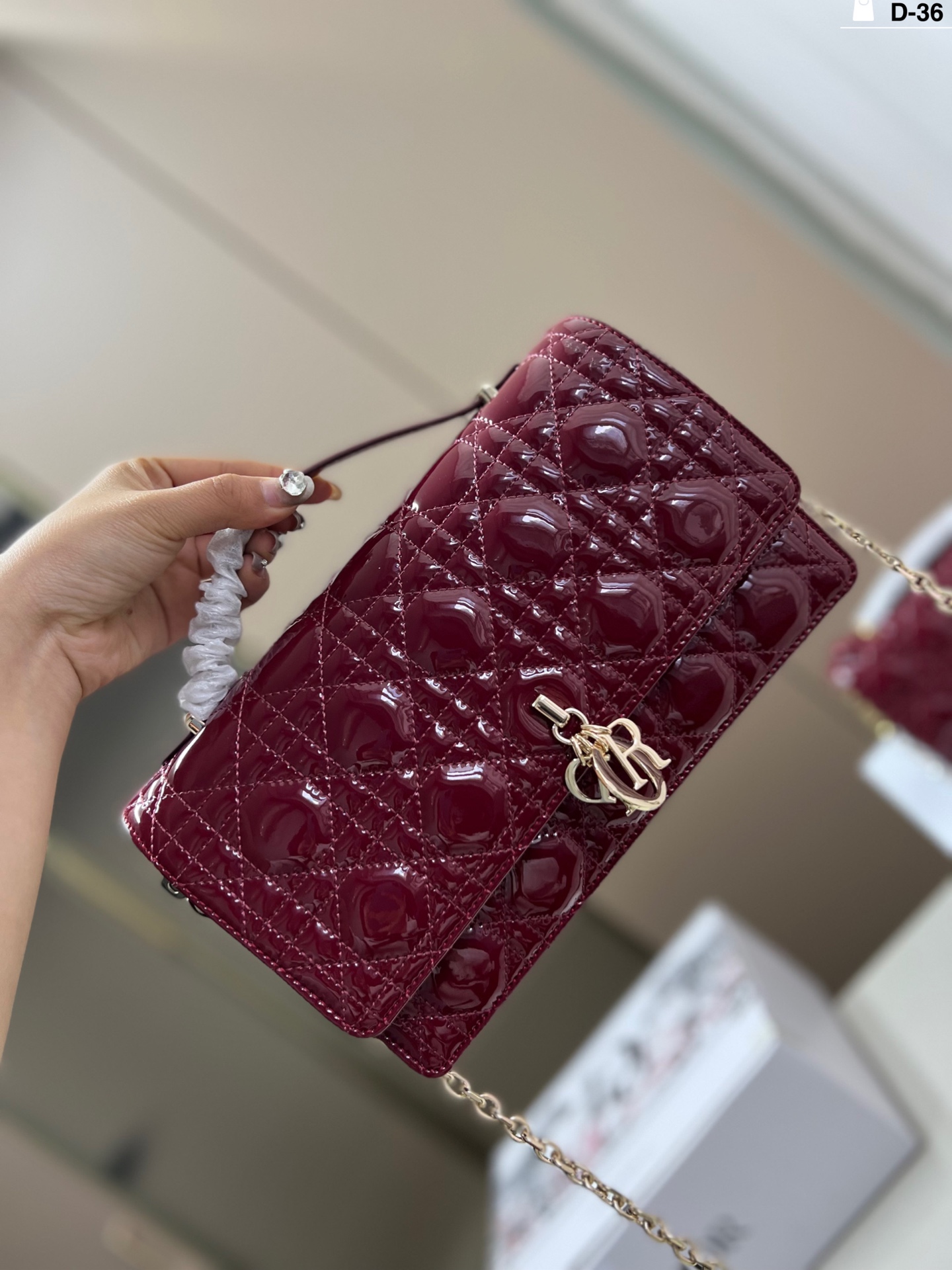26048-DIOR-36.99$ gallery