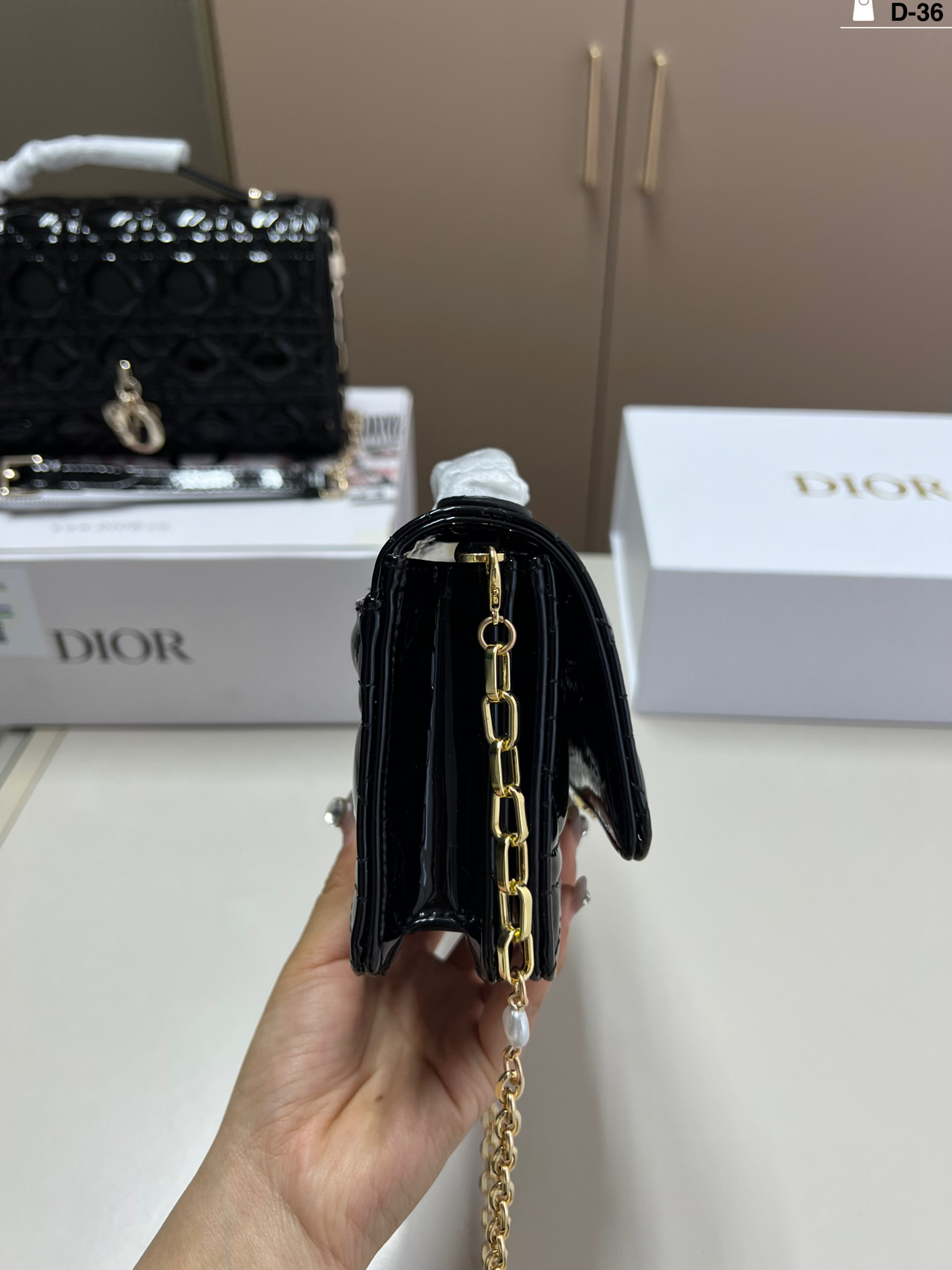 26048-DIOR-36.99$ gallery