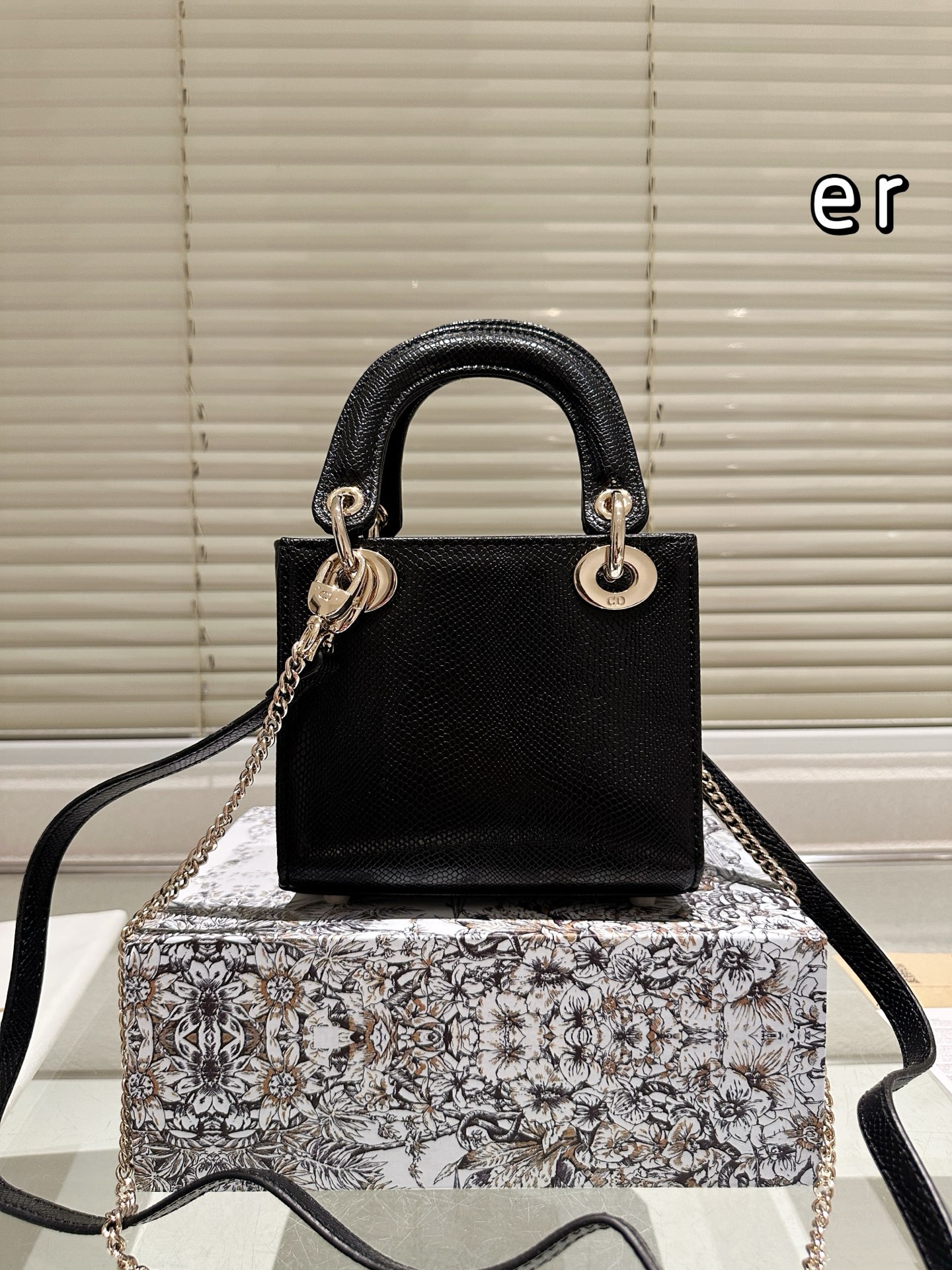 26065-DIOR-36.99$ gallery