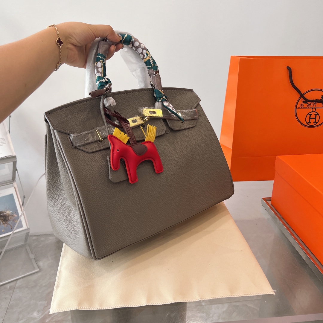 3555-Hermes-36.99$ gallery