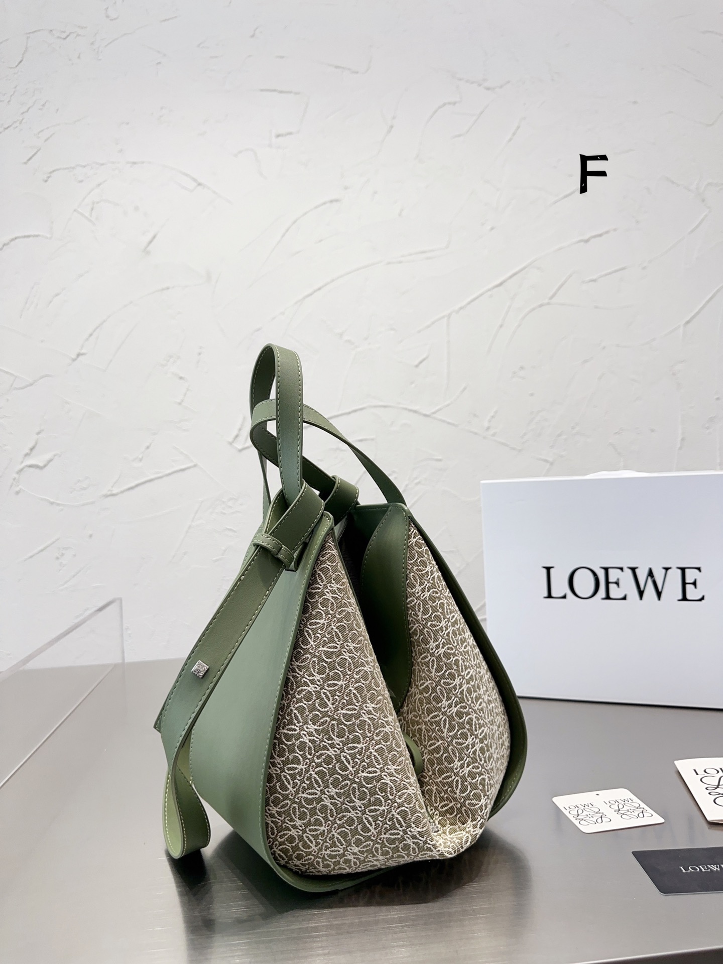 4474-Loewe·-36.99$ gallery