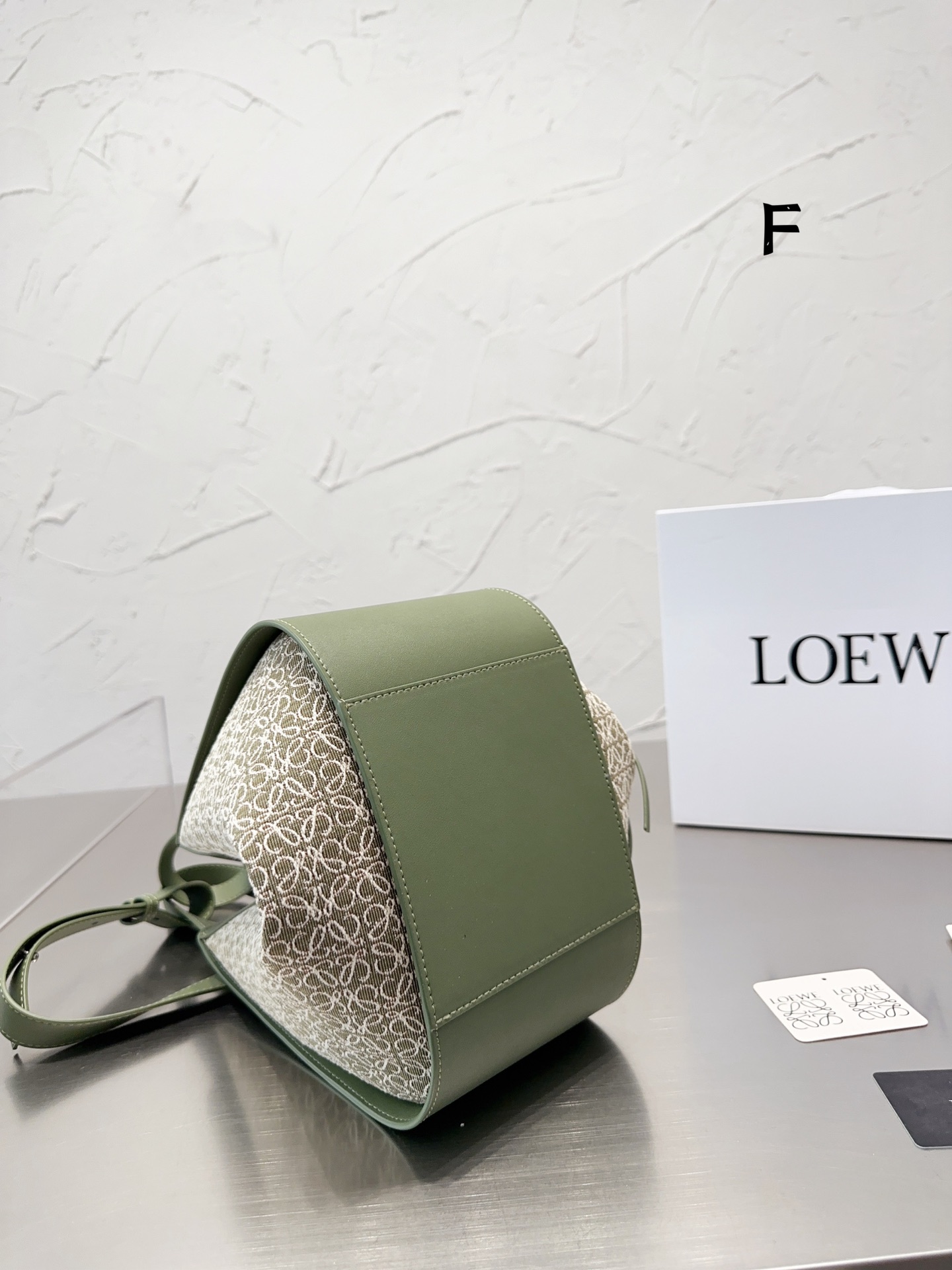 4474-Loewe·-36.99$ gallery