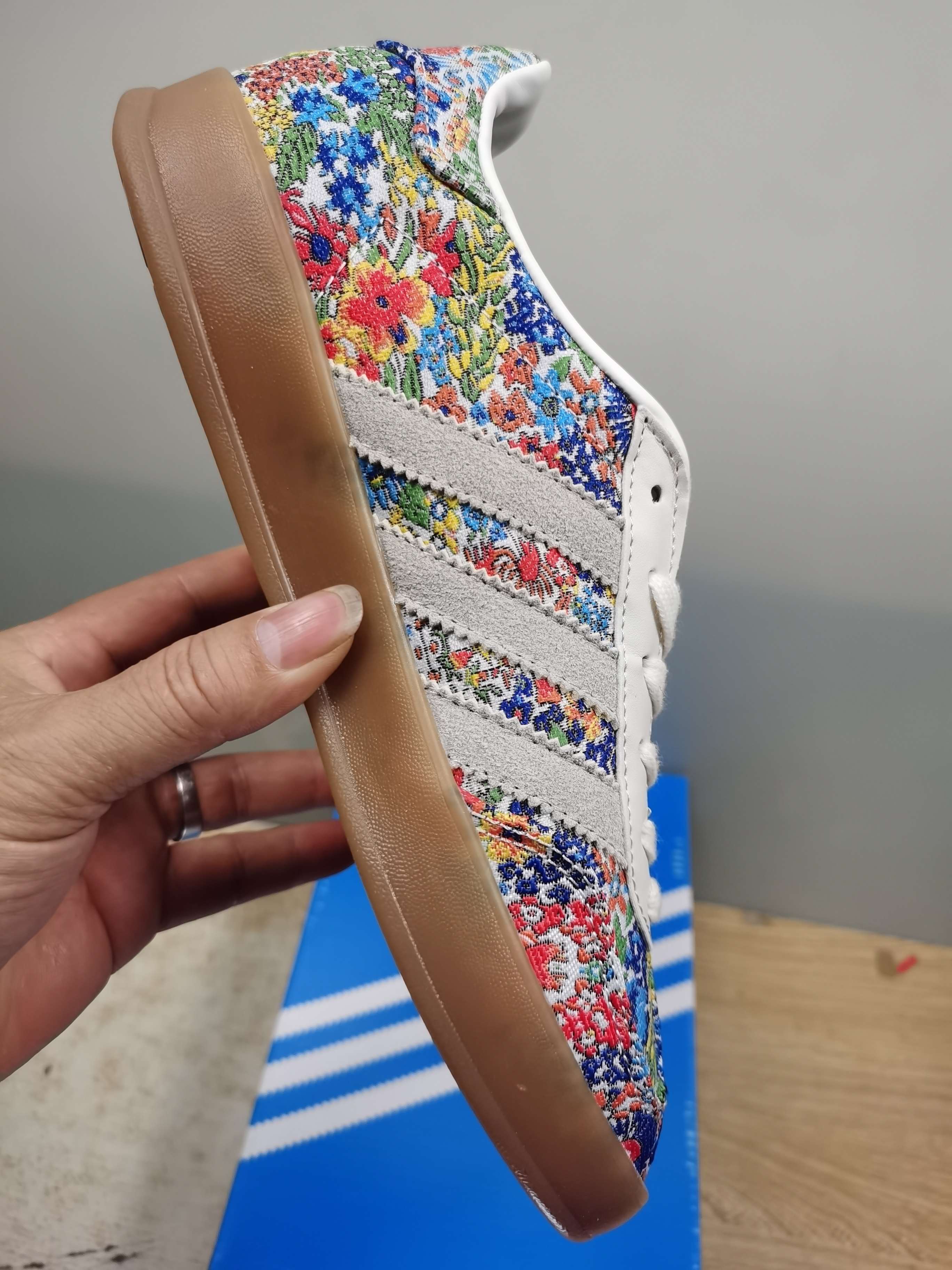 7003--Adidas-29.99$ gallery