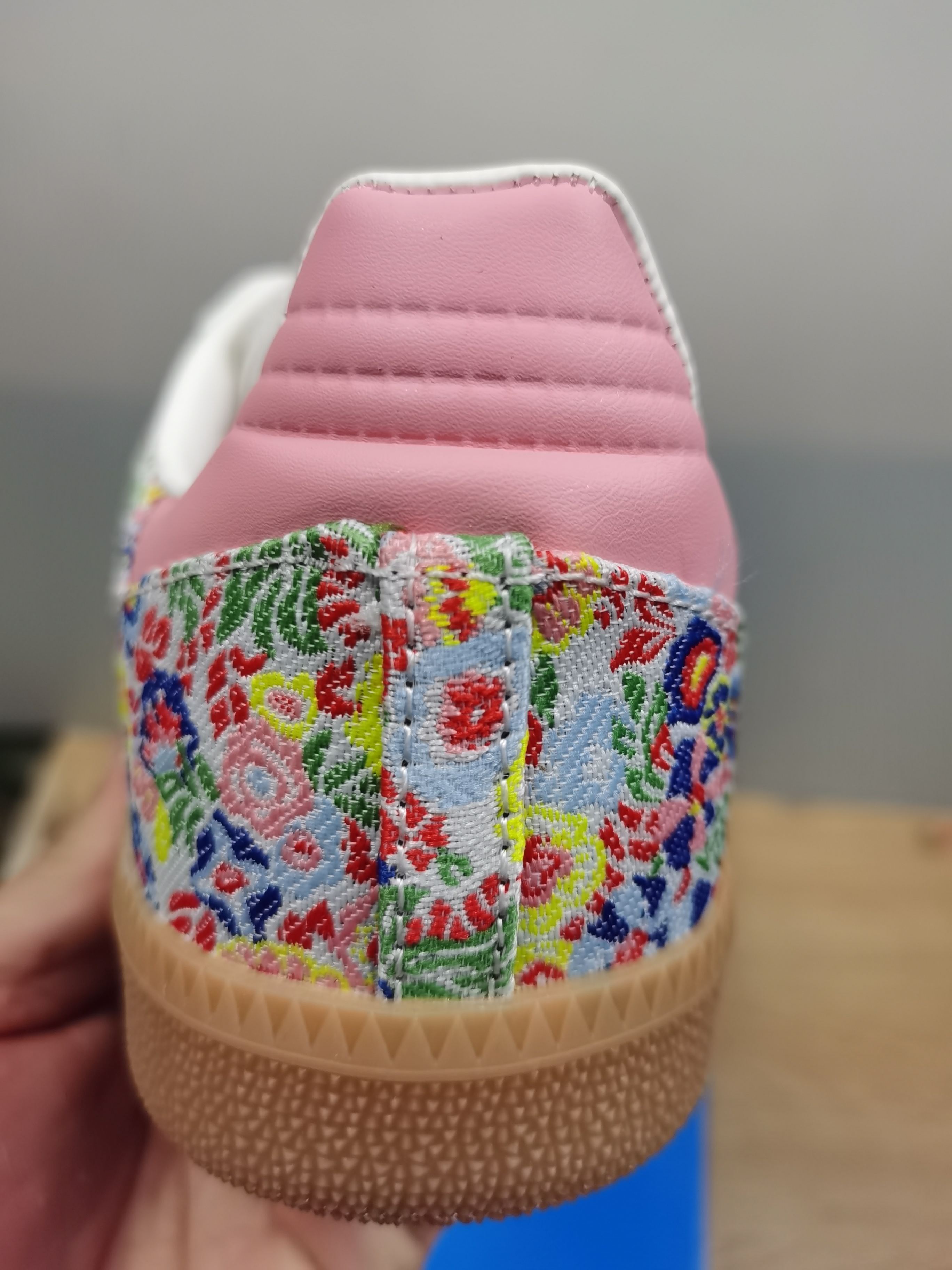 7004--Adidas-29.99$ gallery