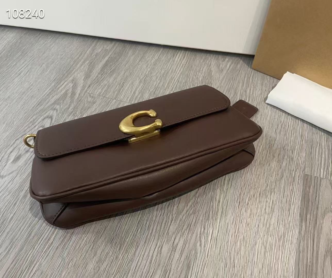 7005--COACH-36.99$ gallery