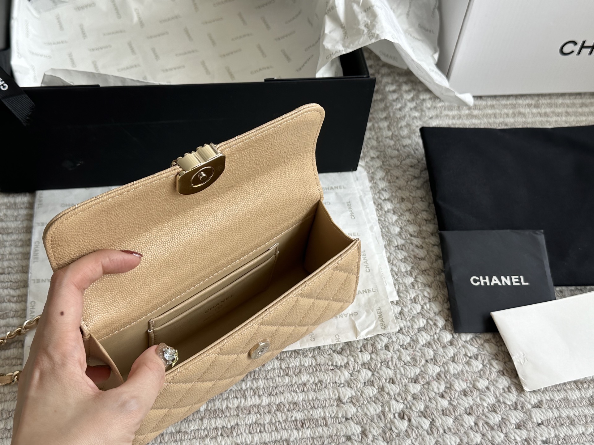 90171-CHANEL-36.99$ gallery