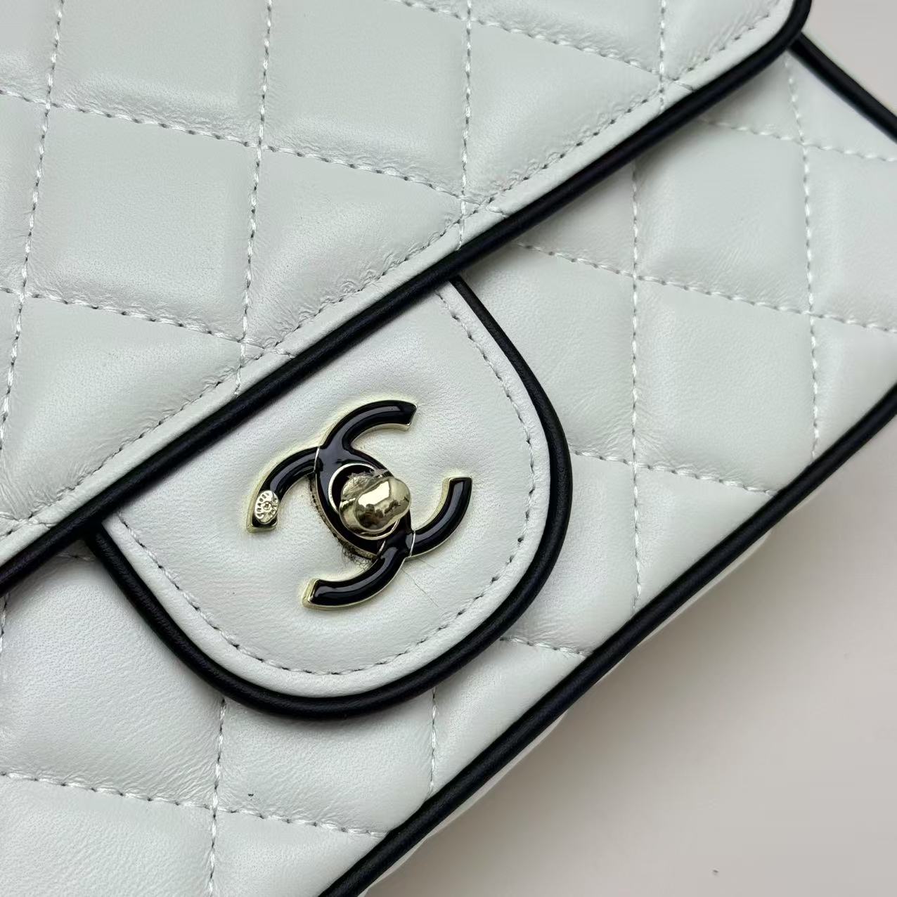 90214-CHANEL-36.99$ gallery