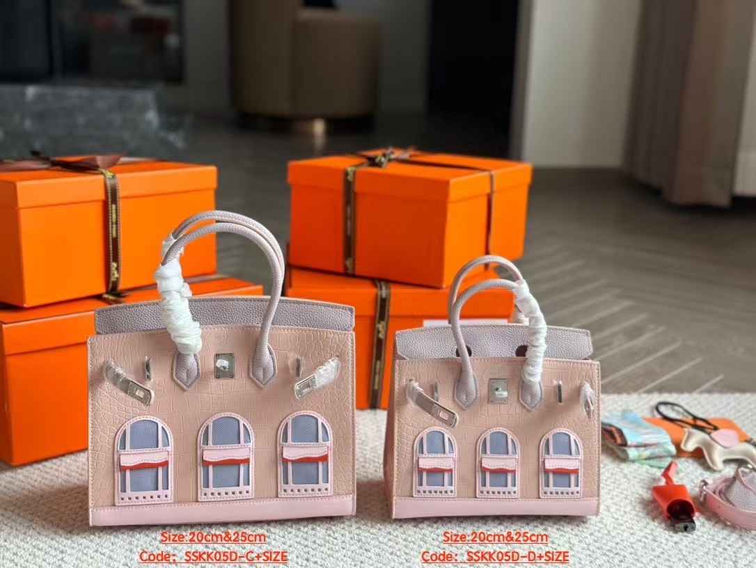 HERMES $162 gallery
