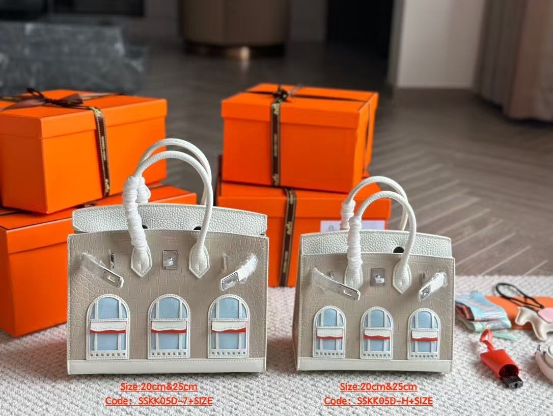 HERMES $162 gallery