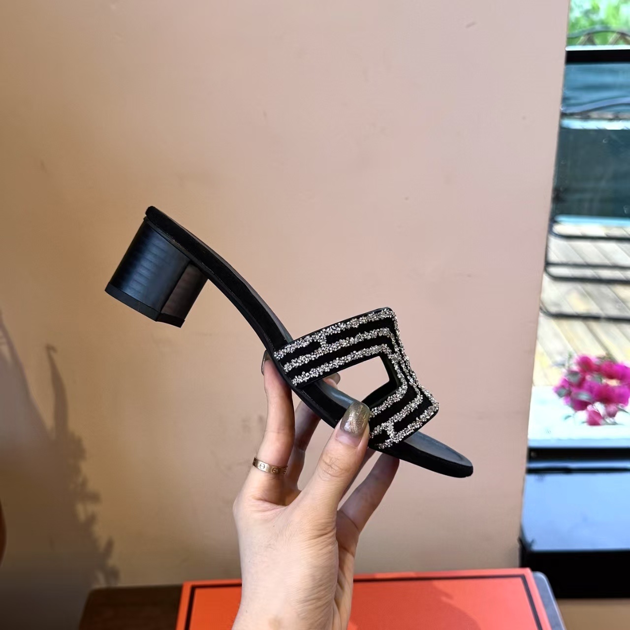 HERMES $59 gallery