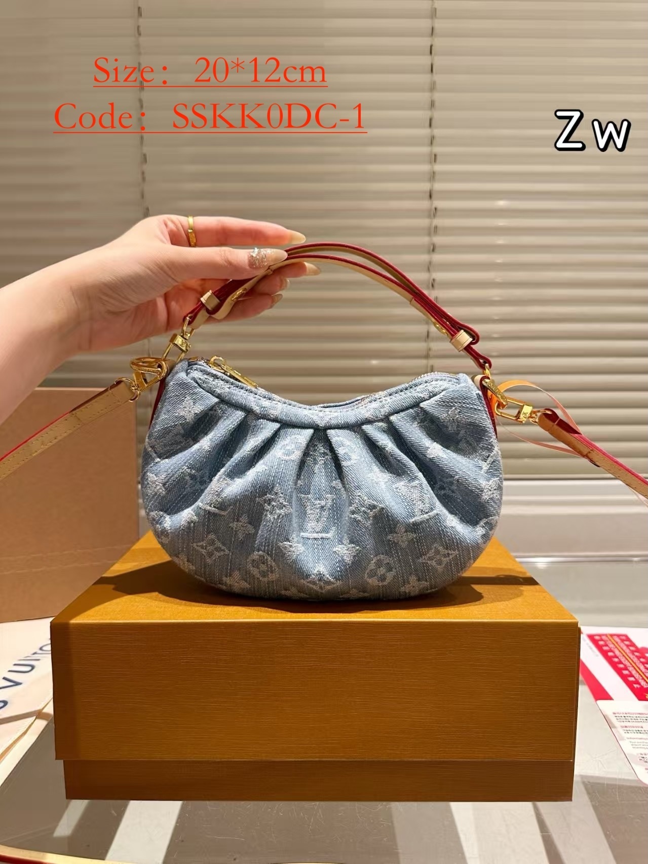 L_V $89 gallery