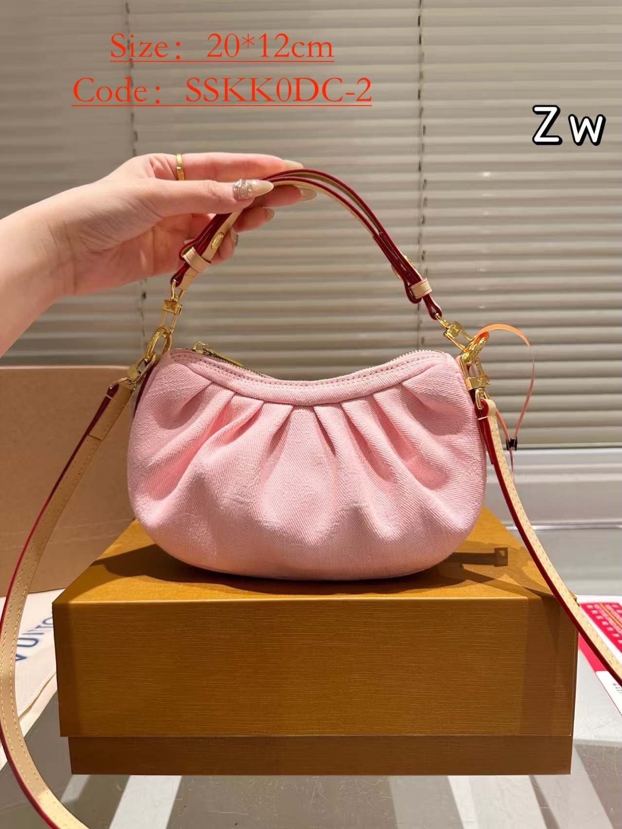 L_V $89 gallery