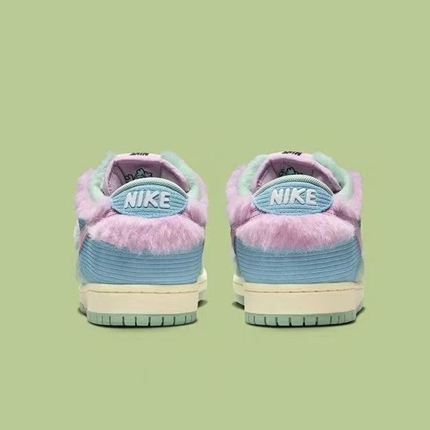 NIKE $65 gallery