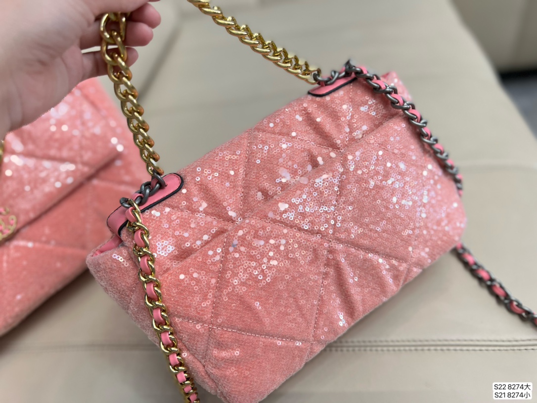CHANEL $80 gallery