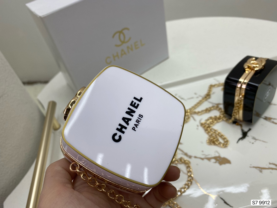 CH_ANEL    $49 gallery