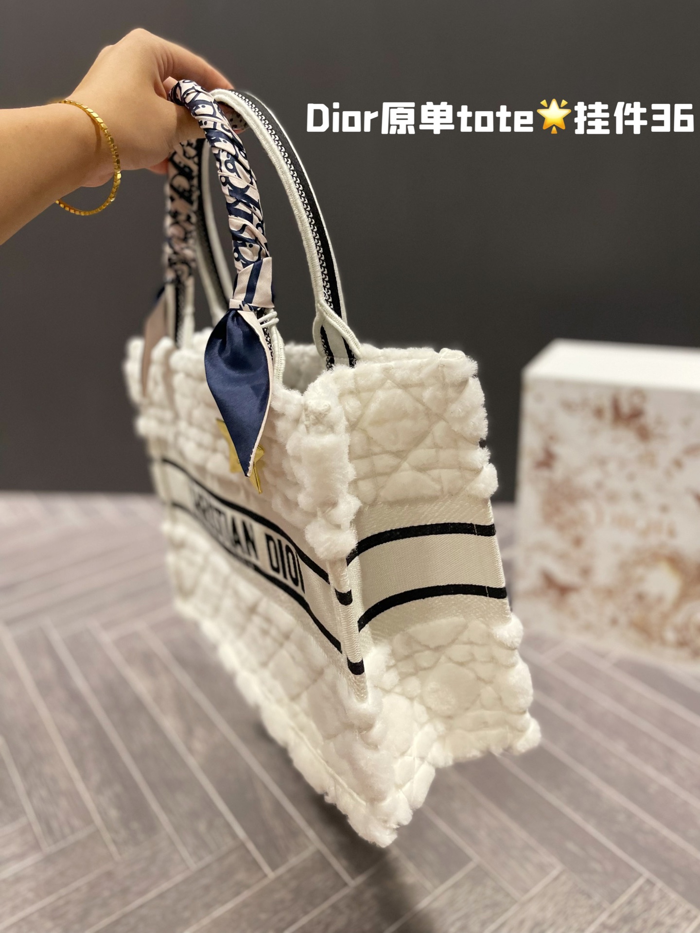 DIOR  $150 gallery