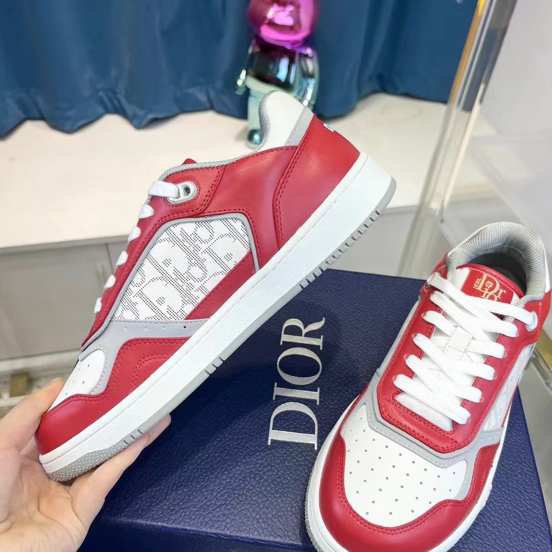 DIOR  $150 gallery