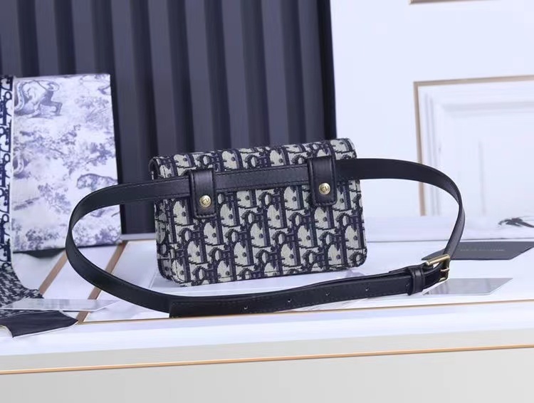 DIOR  $85 gallery