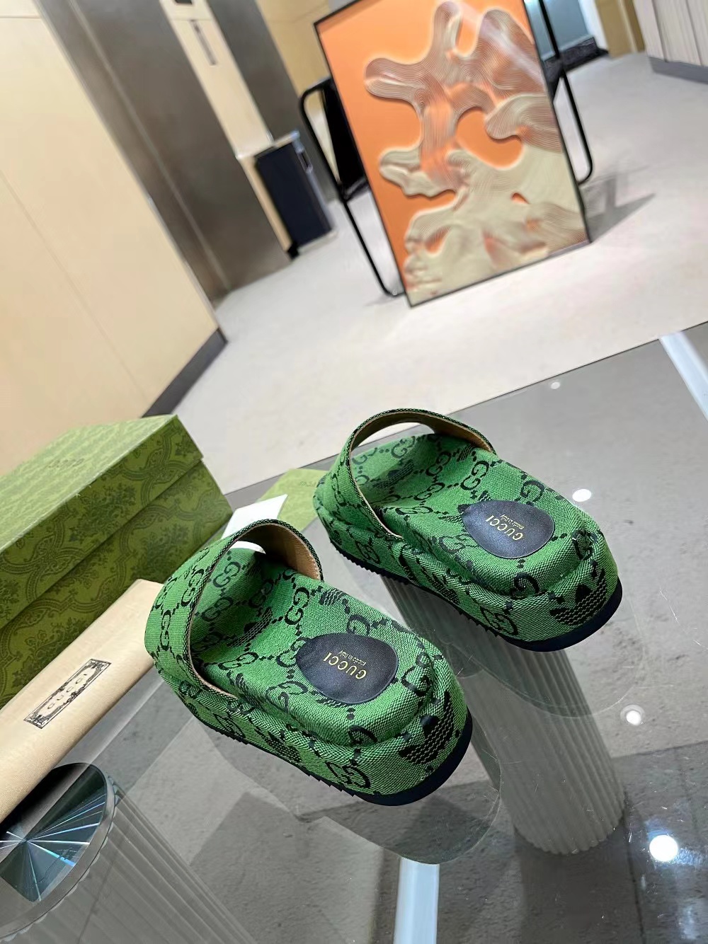 GU*CI  $52 gallery
