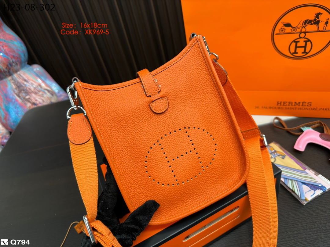 HERMES $59 gallery