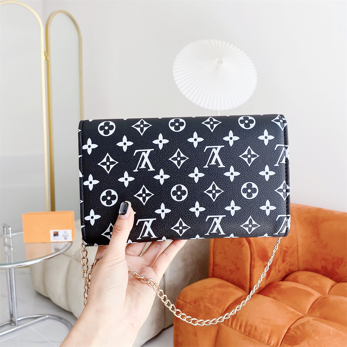 LV  $47 gallery