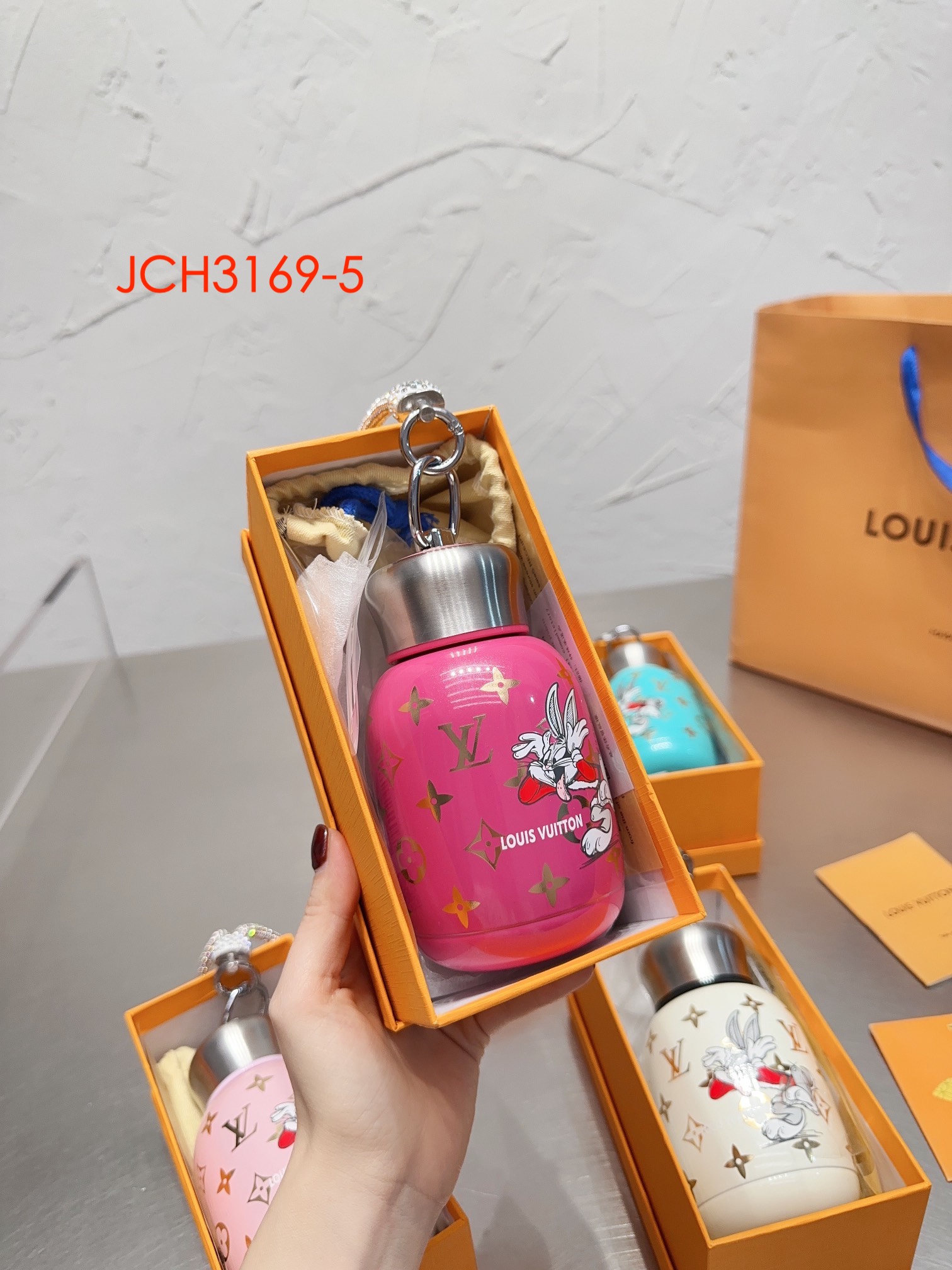LV  $49 gallery
