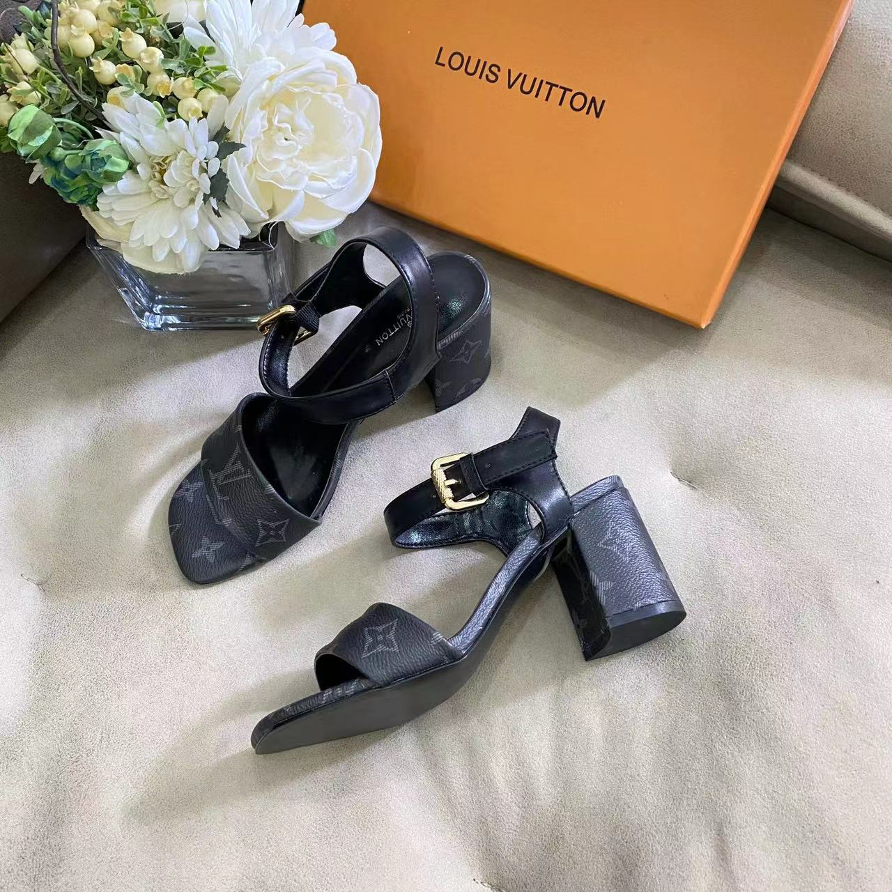 LV $59 gallery