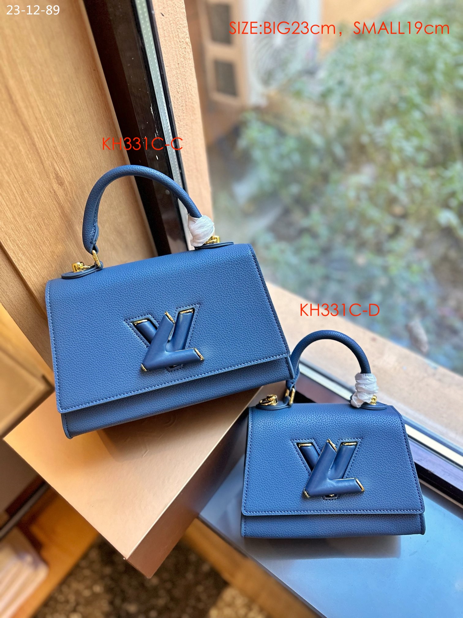 LV $65 gallery