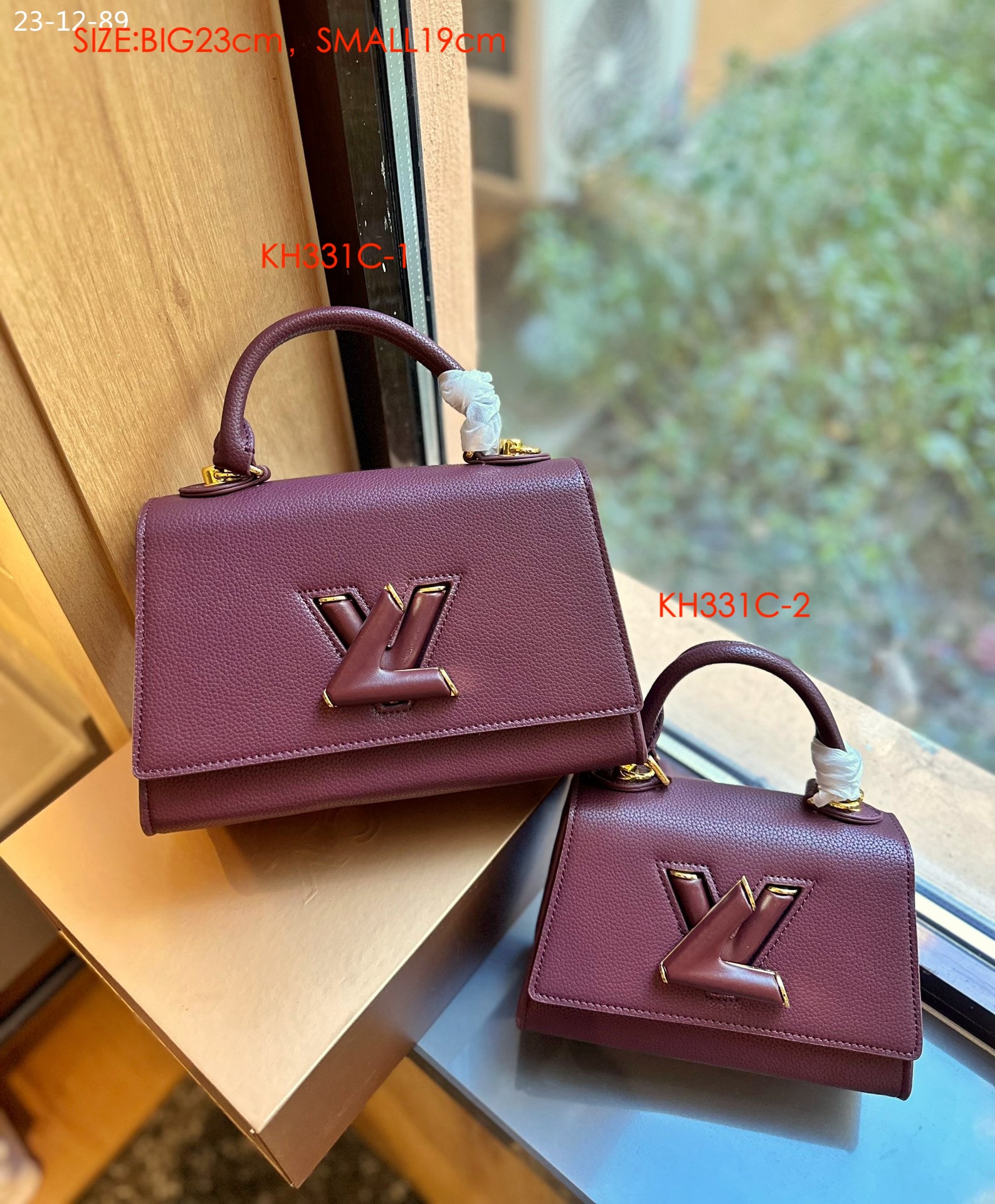 LV $65 gallery