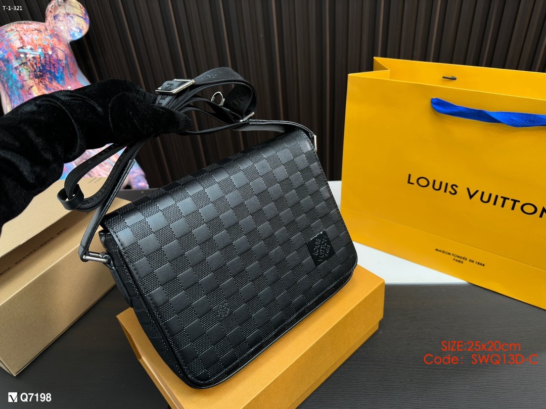 LV $65 gallery