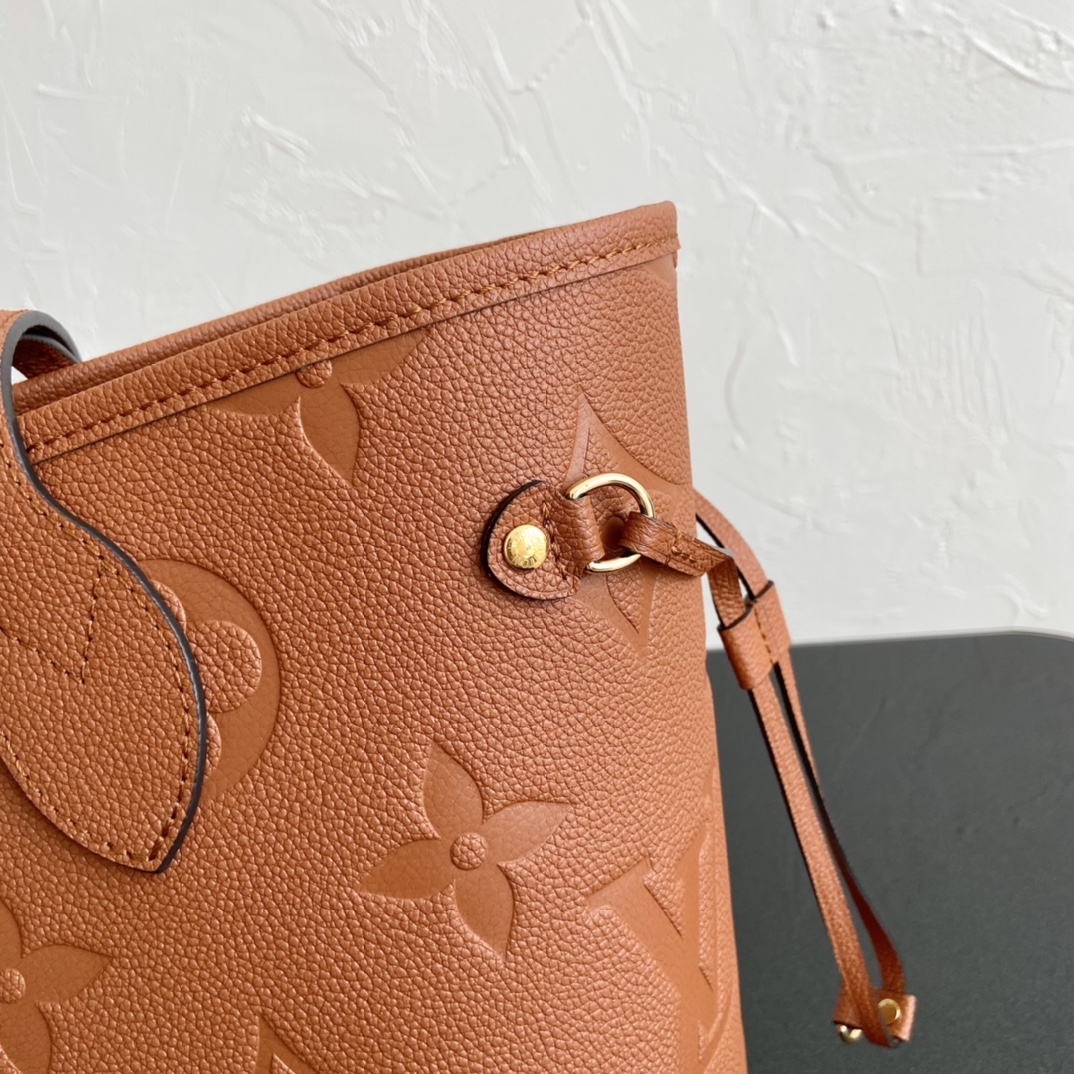 LV $65 gallery