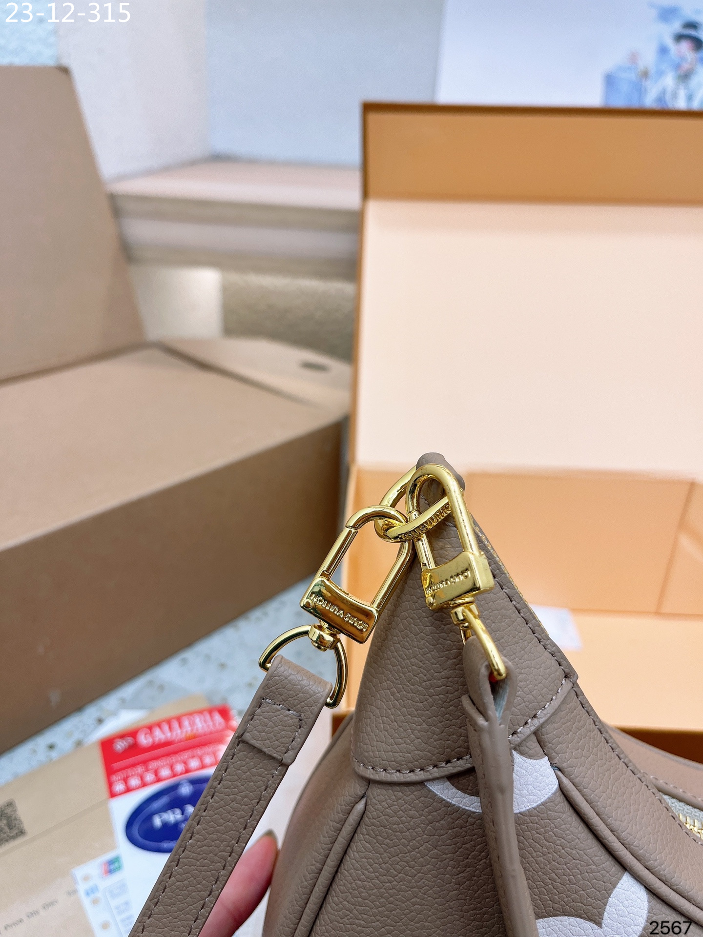 LV $65 gallery