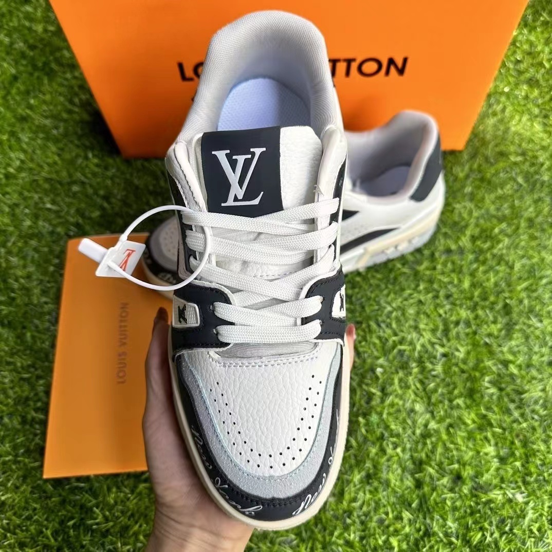 LV $65 gallery