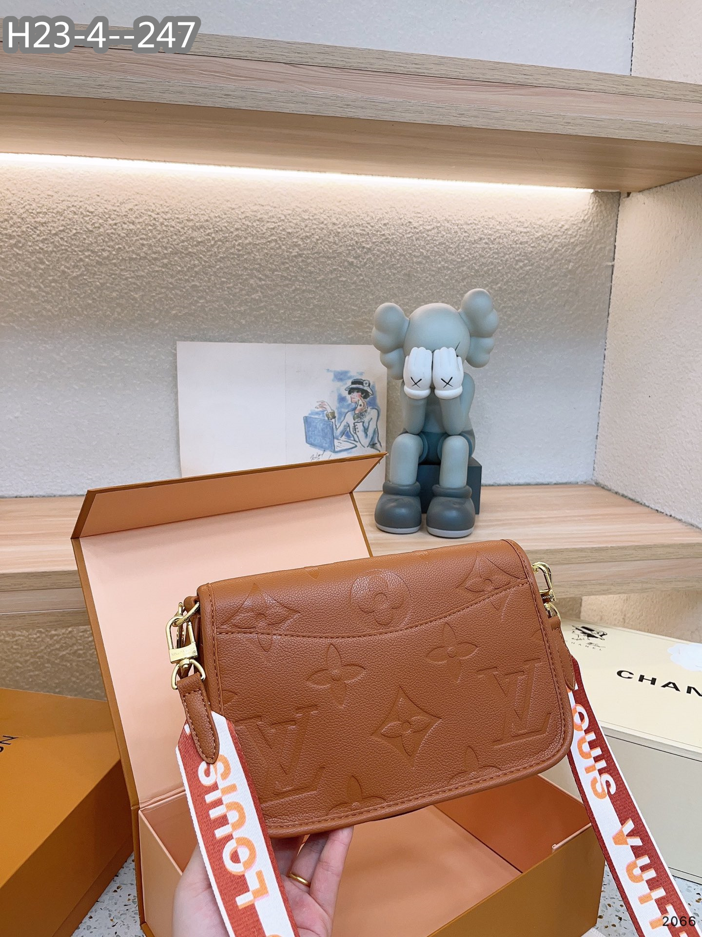 LV $65 gallery