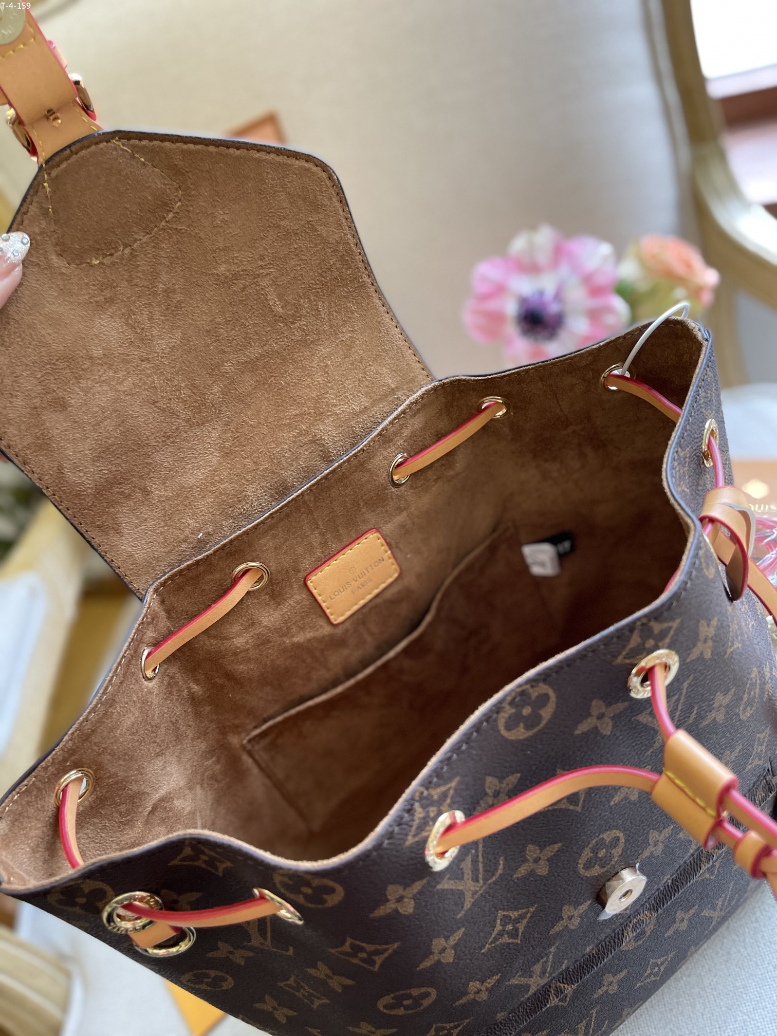 LV $65 gallery