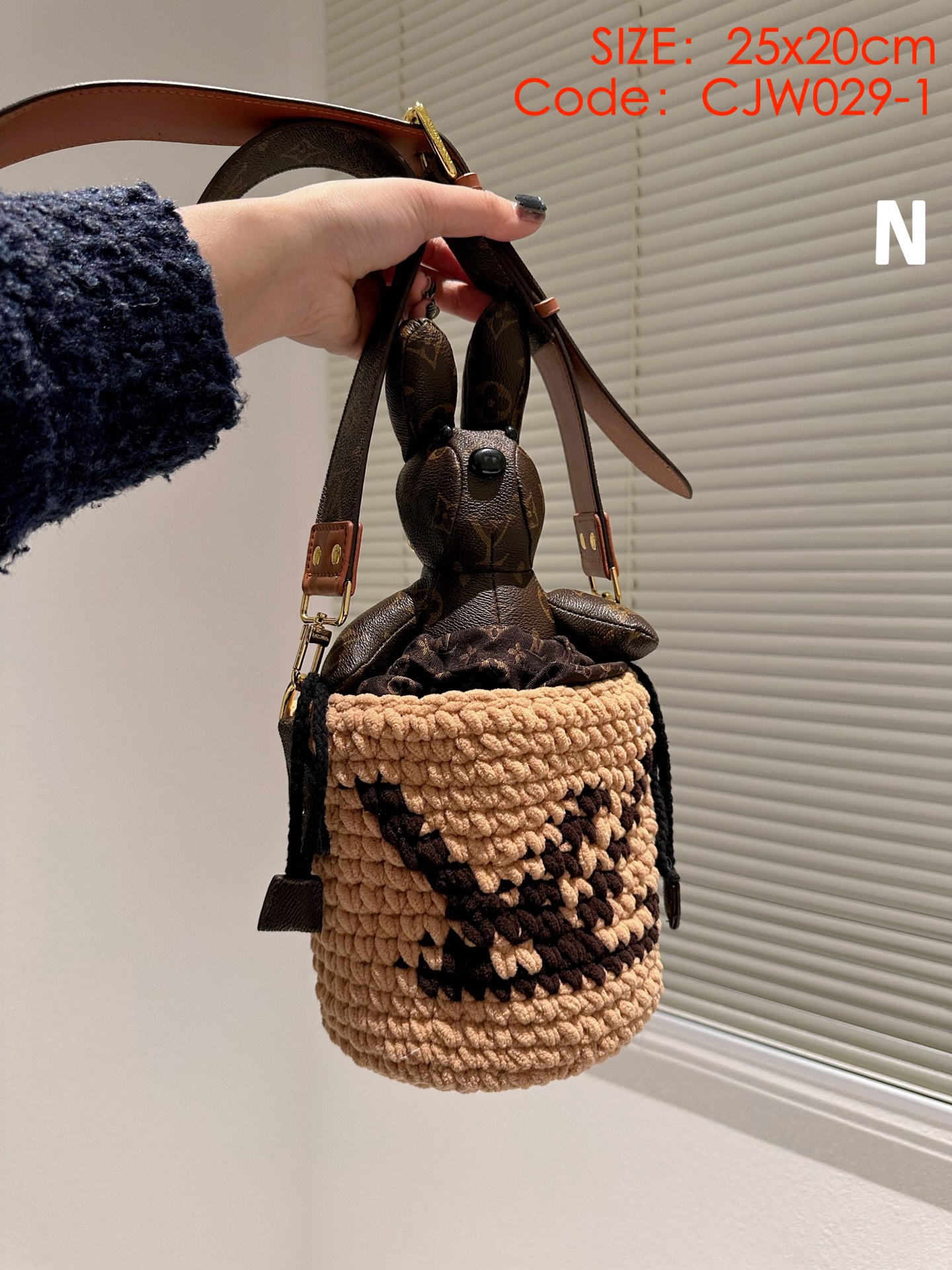 LV $65 gallery