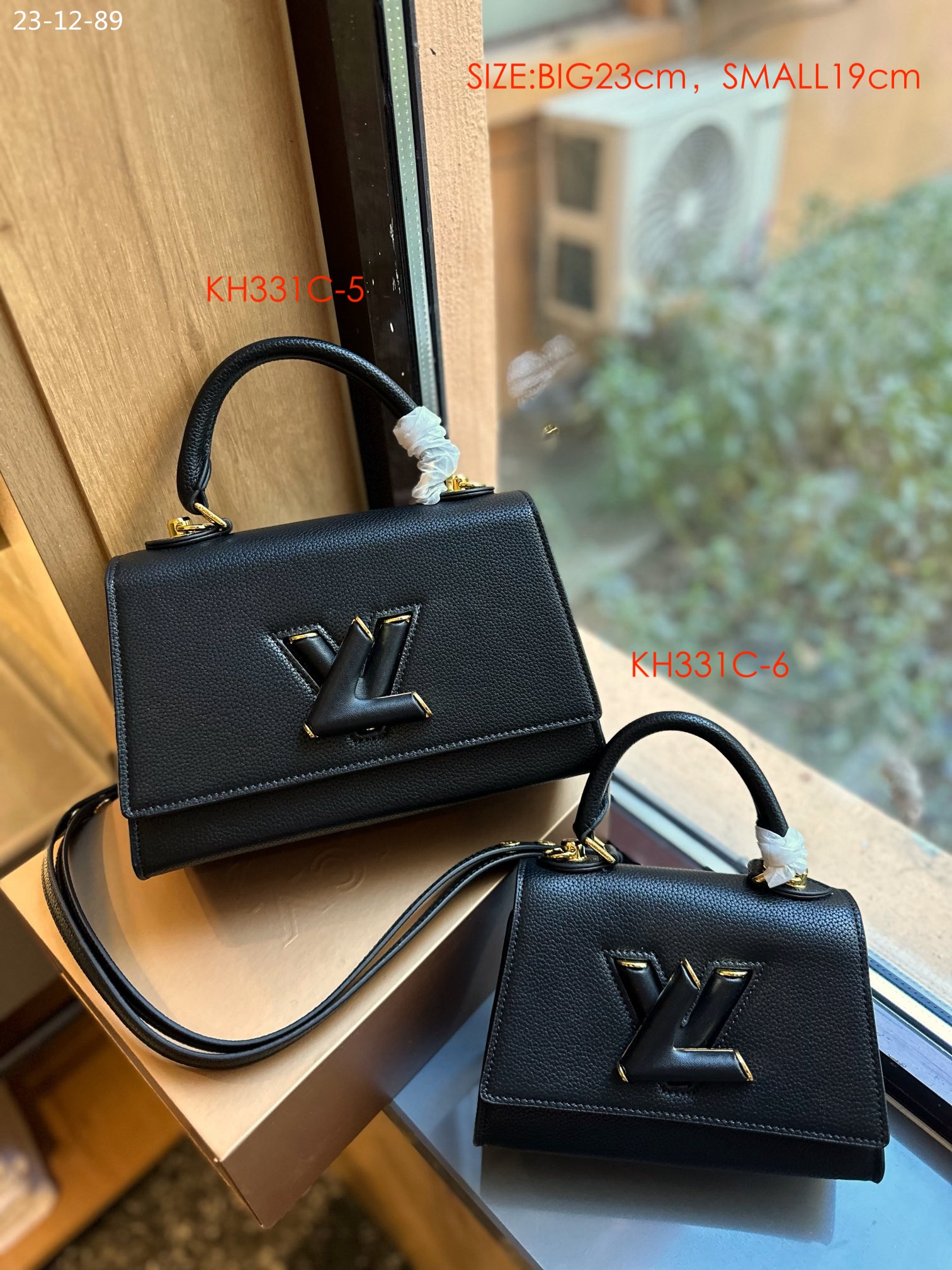 LV $65 gallery