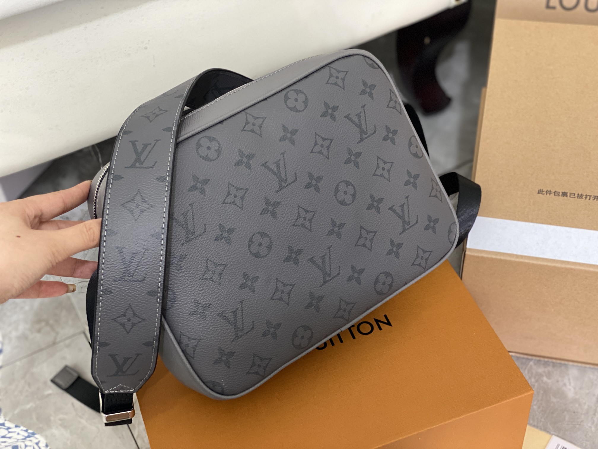 LV $65 gallery