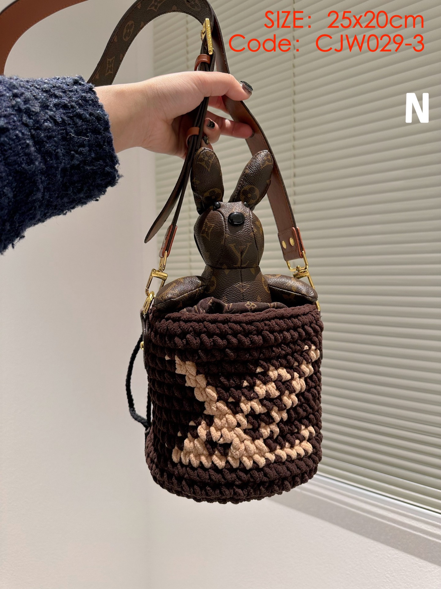 LV $65 gallery