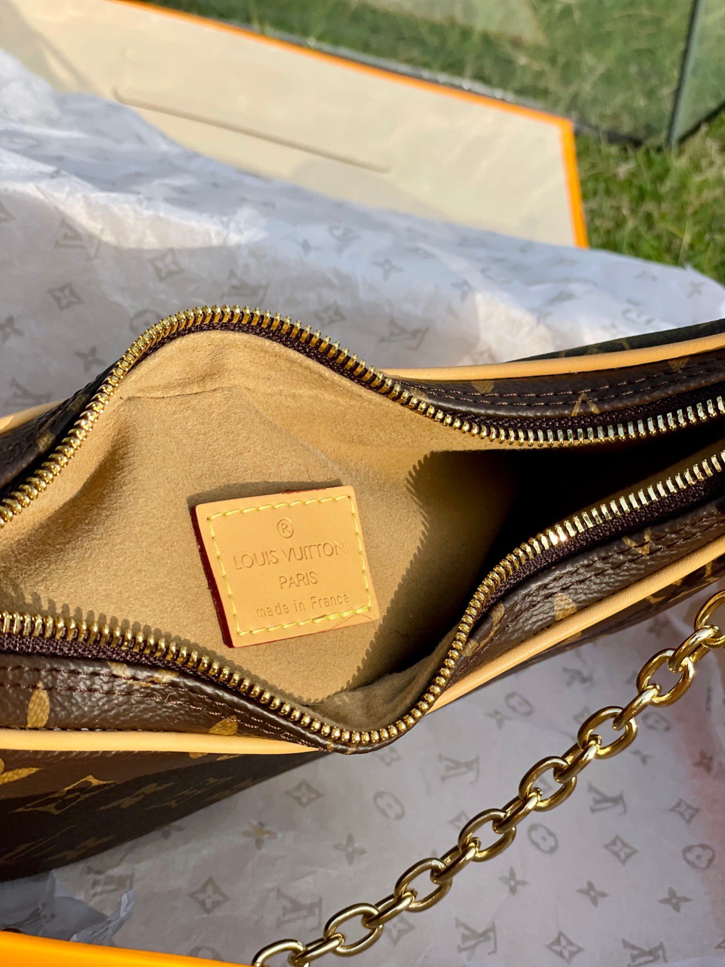 LV $70 gallery