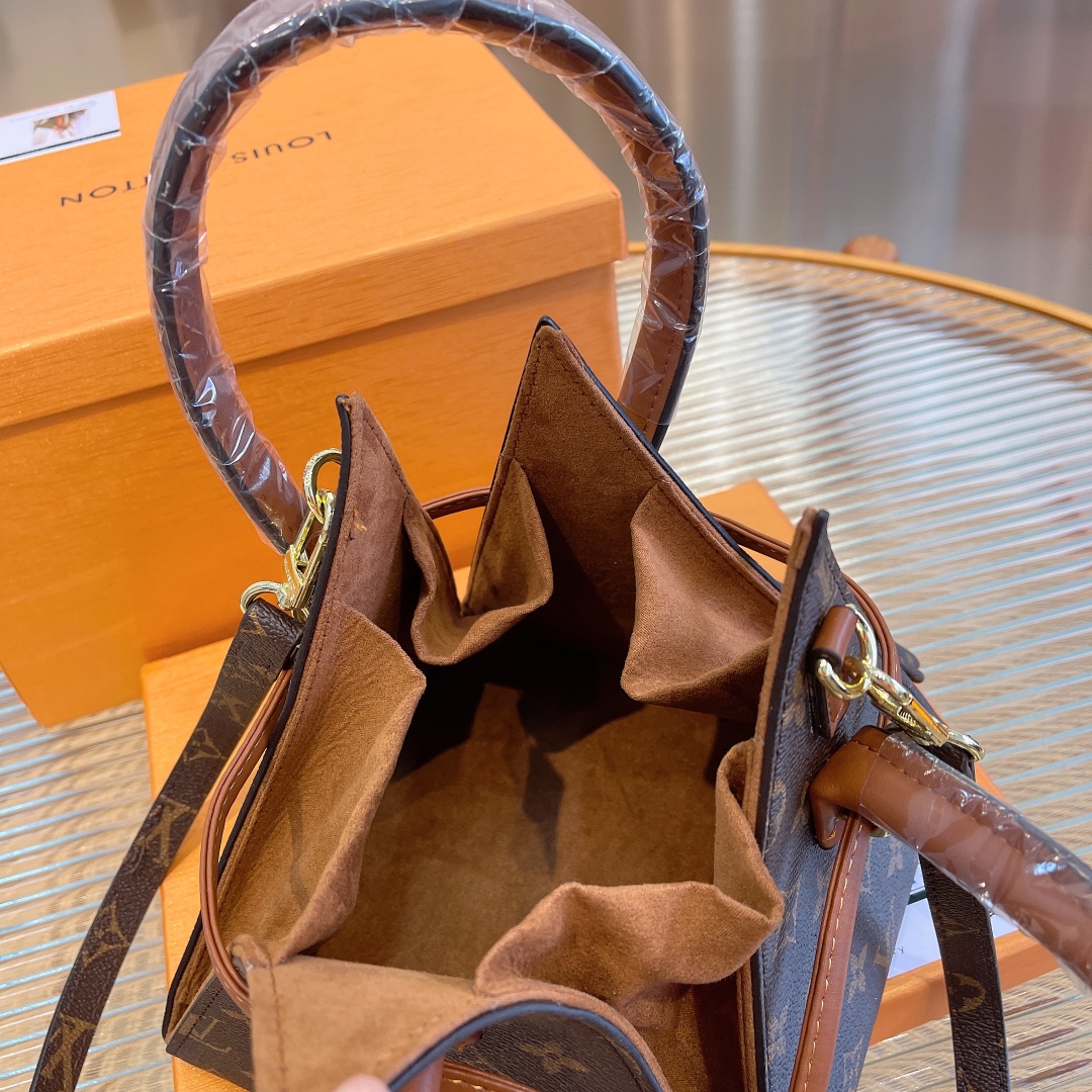L_V  $60 gallery
