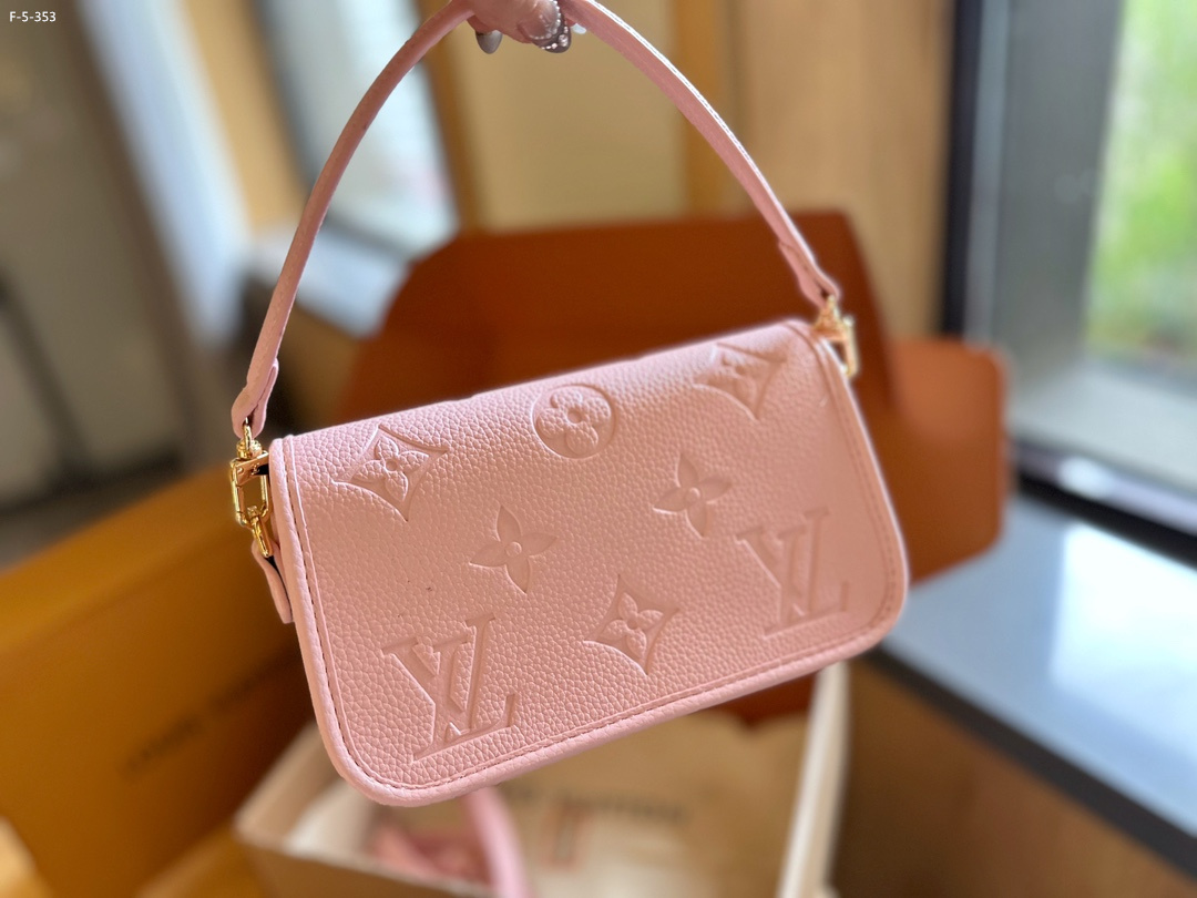 L_V $59 gallery