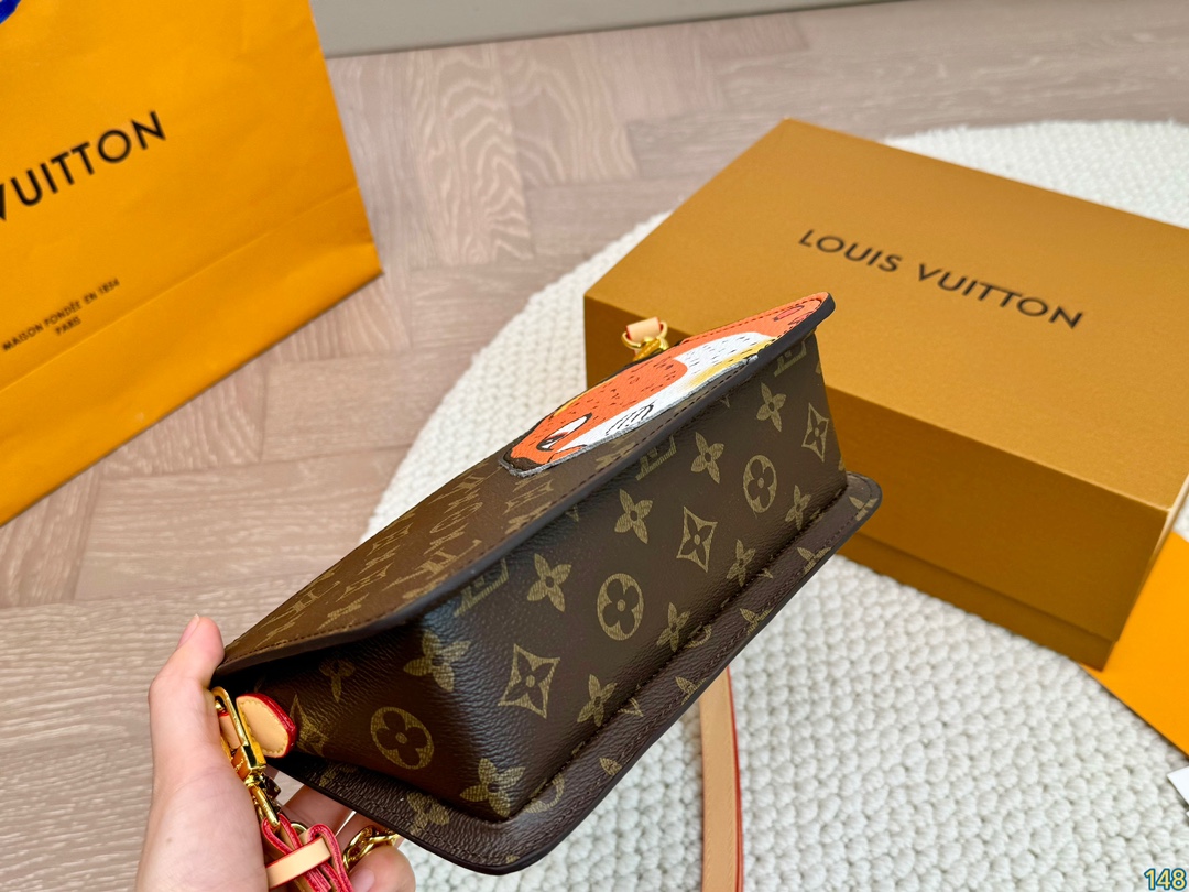 L_V $62 gallery