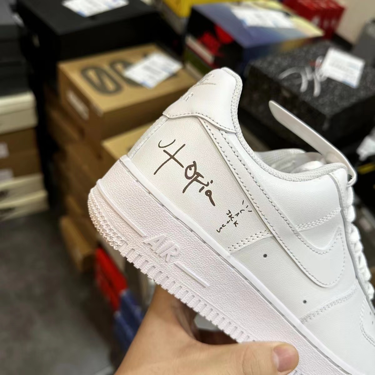 NIKE $95 gallery